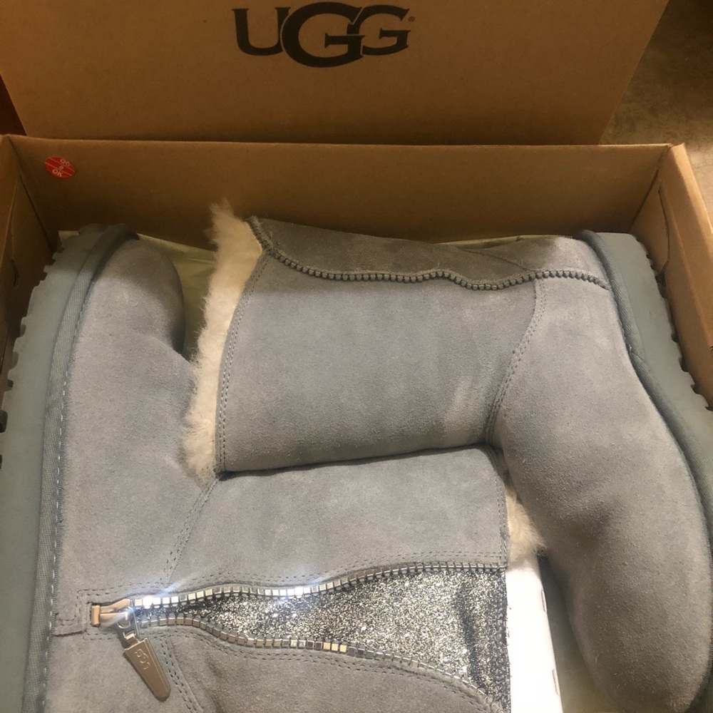 UGG marice geyser suede sheepskin zipper boots Sz7